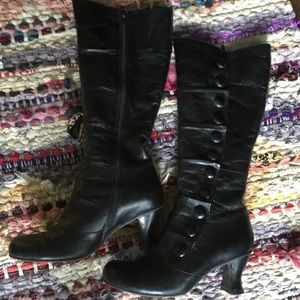 Miz Mooz Amelia boots (size 7)